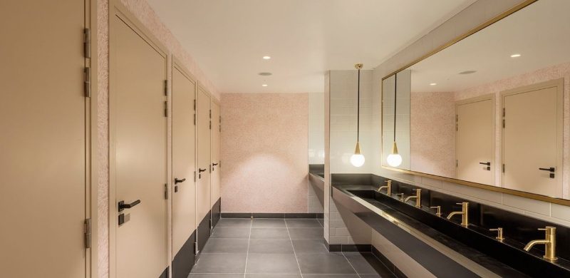 Axel Schoenert Architects: Versatile Master Bathrooms Projects