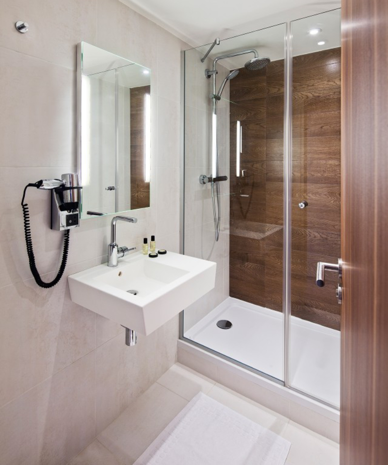 Axel Schoenert Architects: Versatile Master Bathrooms Projects