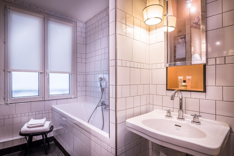 Axel Schoenert Architects: Versatile Master Bathrooms Projects