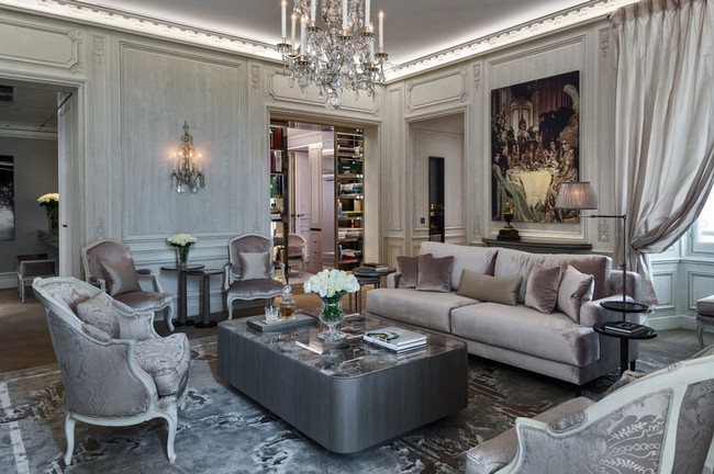 Be Mesmerized by the Most Glamorous Hotel Suites in Paris 5