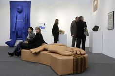 FIAC 2012. Giant Woman Sofa, 1970, Nicola L.