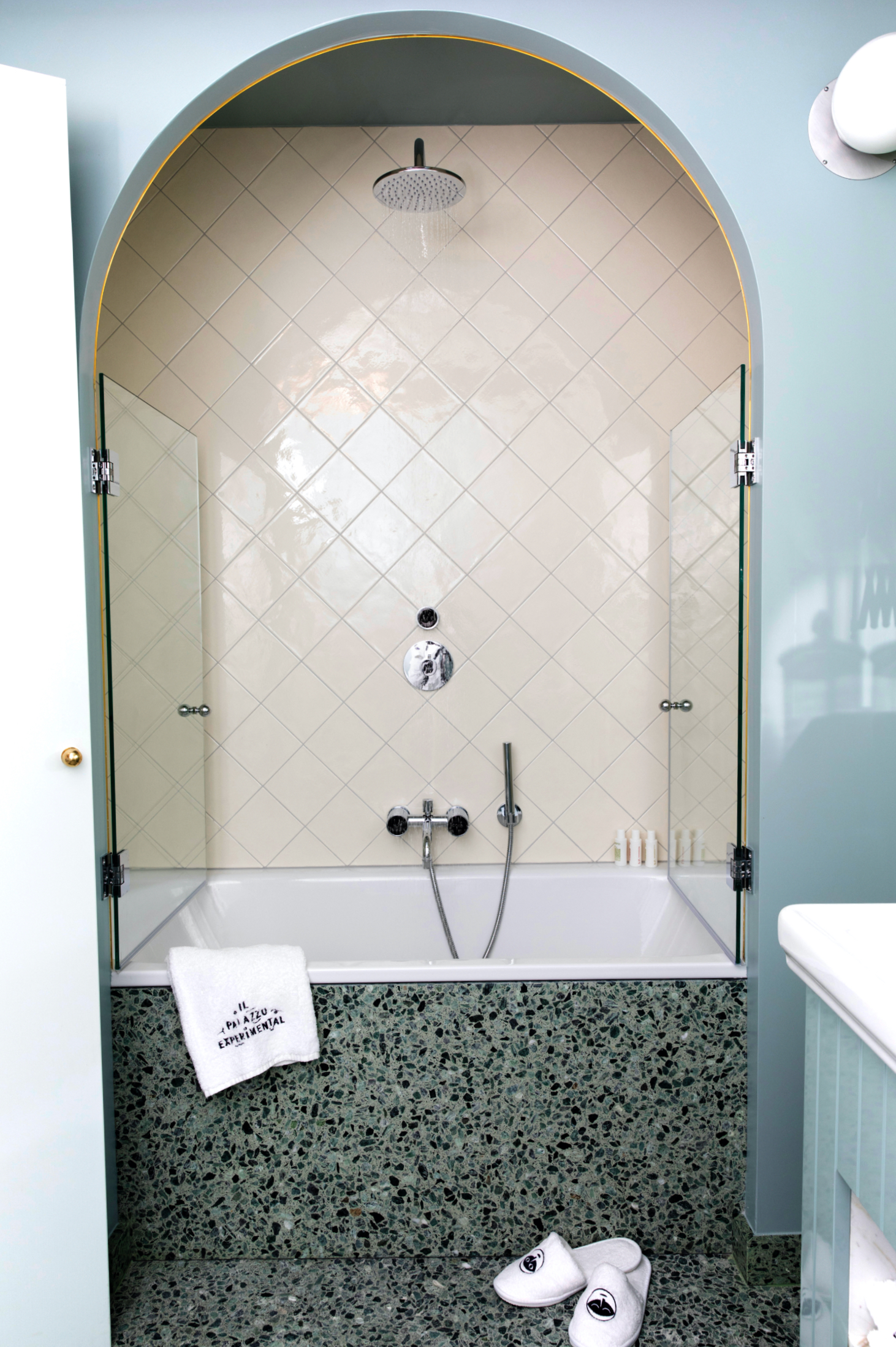 CHZON Exceptional Bathroom Design in Hospitality Projects