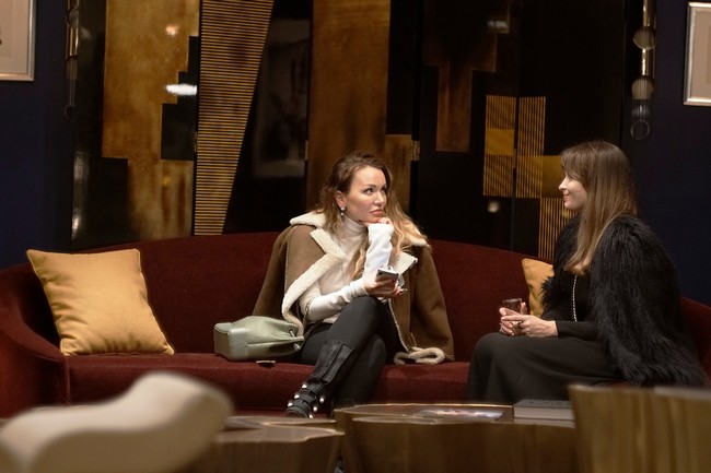 Luxury Design In Paris Gets A New Meaning with Covet Paris Showroom 5