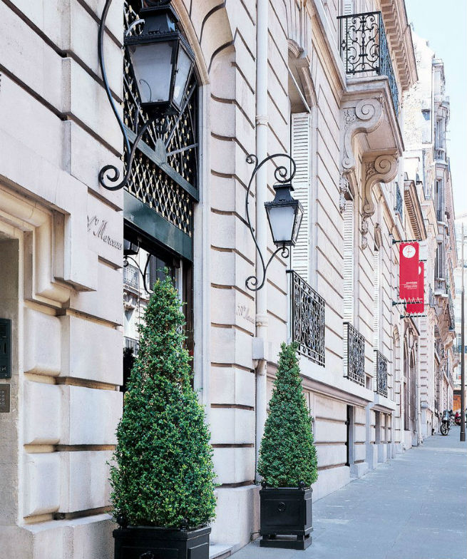 See the Interiors of Yves Saint Laurent's Former Shop in Paris