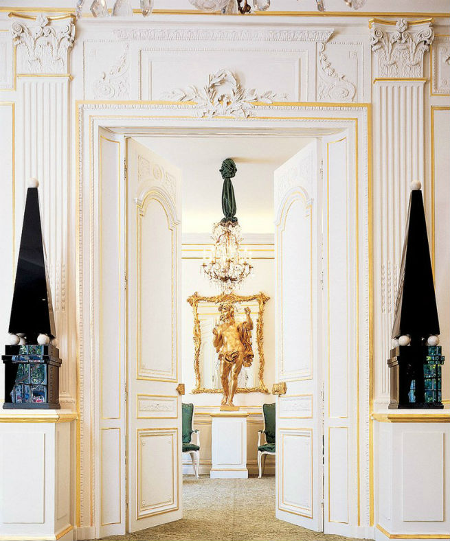 See the Interiors of Yves Saint Laurent's Former Shop in Paris