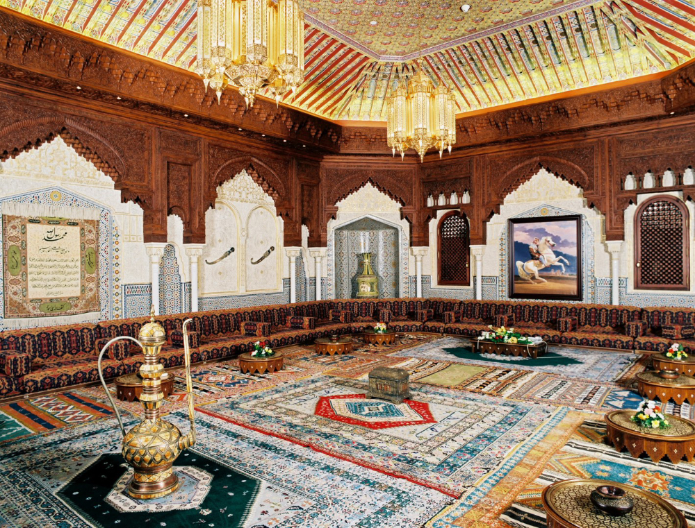 Xavier Cartron: Impressive Design Projects with Luxurious Rugs