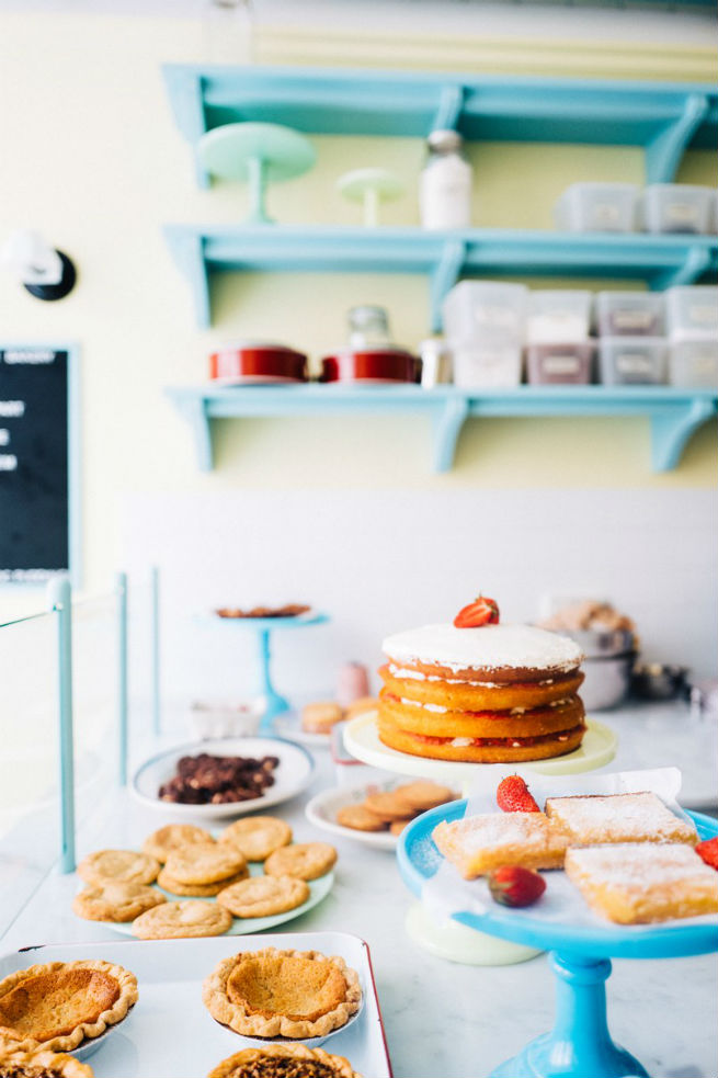 You Need to See This Insider's Shopping Guide to Paris